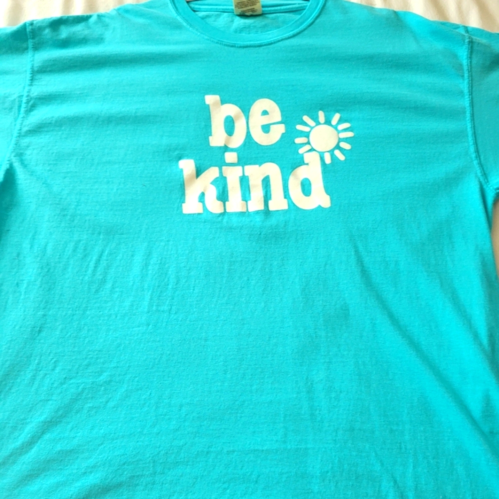 XL BE KIND T-SHIRT